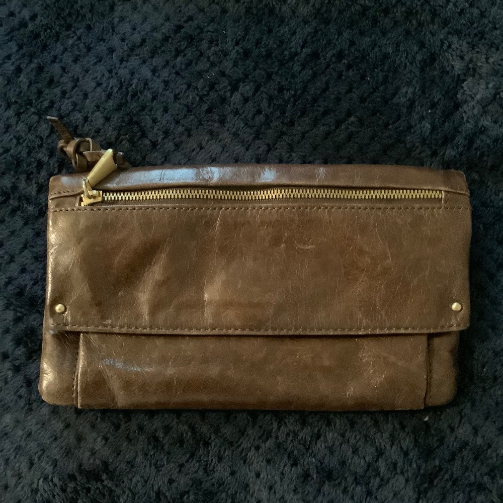 HOBO brown leather wallet/crossbody